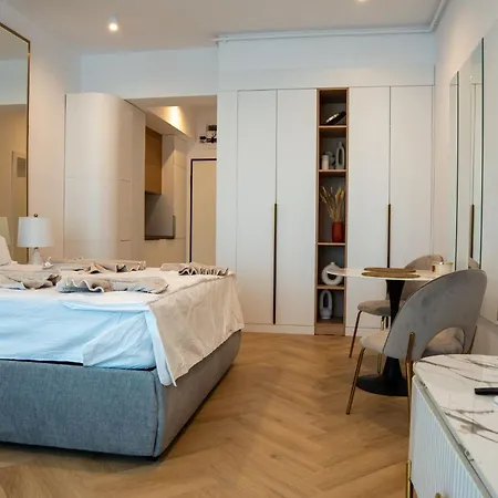 Aquamarine Sea View Tomis Grand 公寓 那沃达利